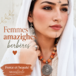 Portrait d'une femme amazighe marocaine portant des vêtements traditionnels colorés.